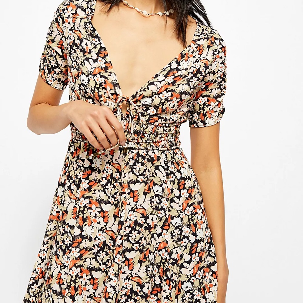 FREE PEOPLE Forget Me Not Mini Dress Size 2 Floral Short Sleeve boho cottage